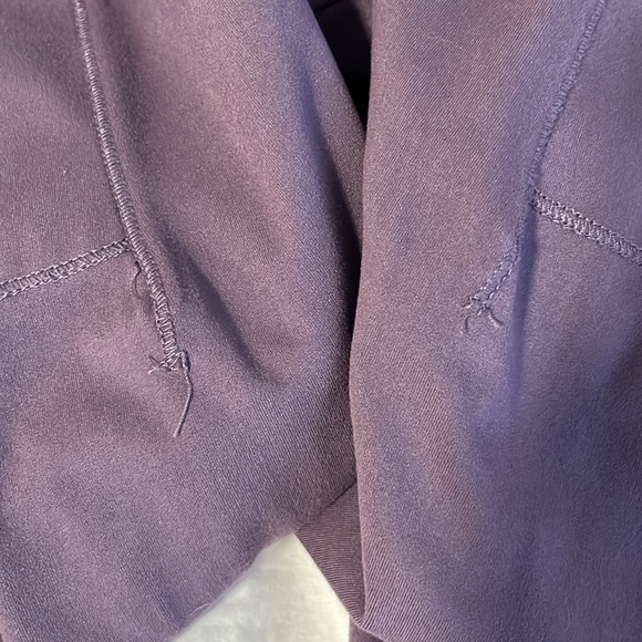 Danskin Size XS Purple Leggings WITH POCKETS - Picture 5 of 5